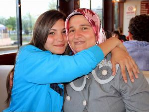 Milli Sporcular ‘anneler Günü’nü Kutladı