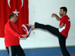 (Özel Haber) Engel Tanımayan Engelli, Dünya Şampiyonluğuna Koşuyor