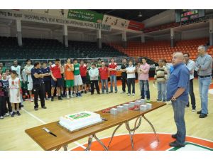 Banvit Basketbol Kulübünde Kutlama