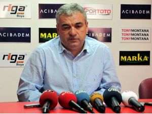 Sivasspor’da Teknik Direktör Rıza Çalımbay Görevi Bıraktı