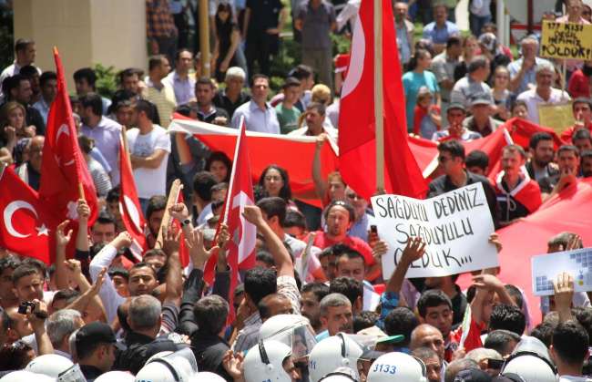 Yeni Emniyet Müdürü, göreve olaylı başladı