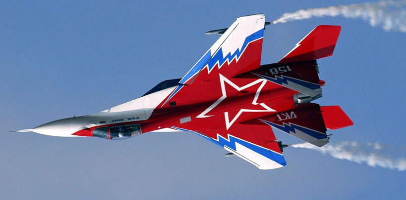 Adanada gösteri uçağı düştü: 1 ölü