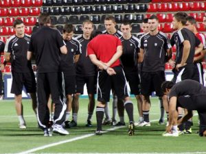Legia Varşova Ayağınıntozuyla Antrenmana Çıktı