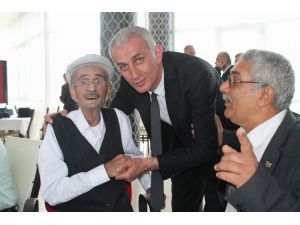 İbrahim Hacıosmanoğlu Sürmene’de Başkan Gibi Karşılandı