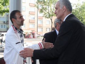 Hacıosmanoğlu: Hakkımızı Almak İçin Kavga Ederiz