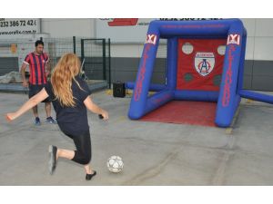 Altınordu’dan Bayanlara Özel Fubol Turnuvası