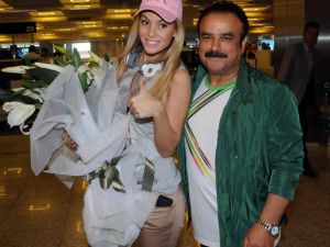 Ünlü Model Aferdıta Dreshaj Türkiye’de