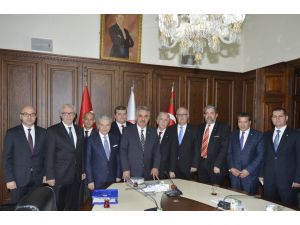 Gümrük Bakanı Yazıcı, İzto Yönetim Kurulu Başkanı Demirtaşı Kabul Etti