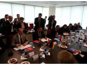 Başbakan Yardımcısı Bozdağ, Bremen Eyalet Başbakanı Böhrnseni Kabul Etti