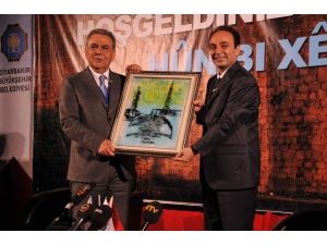 İzmir Heyeti Diyarbakırda