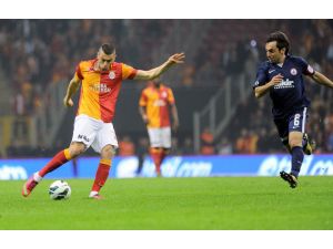 Burak Yılmaz’dan Galatasaray’a 3 Milyon 600 Bin Tl