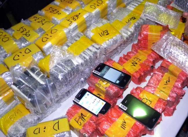 Atatürk Havalimanı’nda Kaçak Telefon Rekoru