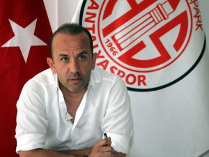 Mehmet Özdilek Görevinden İstifa Etti