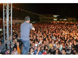 Haluk Levent Filistin İçin Bestelediği Arapça Şarkıyı Okudu