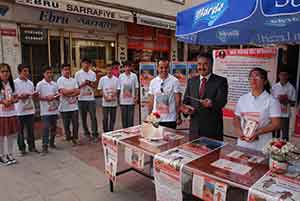 Öğrenciler Ekmek İsrafıyla Mücadele Ediyor