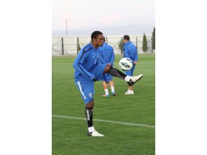 Akhisar Belediyespor’da İlk İmza Bruno’dan