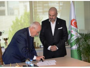 Bursaspor’da İlhan Uslu Adaylık Dilekçesini Sundu