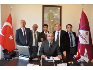 1461 Trabzon Yönetimi Yeni Yönetimin Önünü Açmak İçin Görevlerinden Ayrıldı