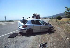 Lastiği Patlayan Araç Takla Attı