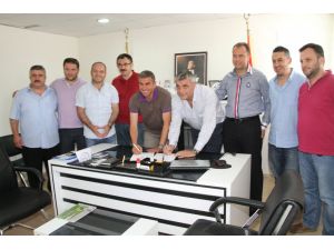 Hamza Hamzaoğlu Akhisar’a İmzayı Attı