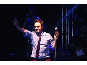 Mustafa Ceceli Hayranlarını Coşturdu