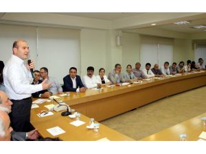 Ak Partili Soylu Adanada