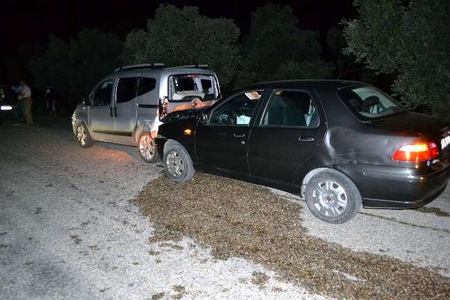 Düğün konvoyunda zincirleme trafik kazası