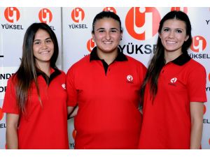 Yükselen Yıldızlar Emel Dereli, Nimet Karakuş Ve Pınar Aday Rekorlara Doymuyor