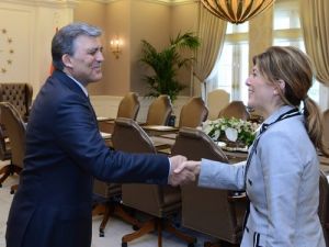 Cumhurbaşkanı Gül: “türkiye’de Olup Bitenlerle Ortadoğu’da Olup Bitenler Tamamen Farklı Şeyler”