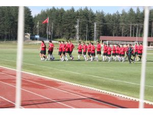 U20 Milli Takımı Kampı Sürüyor