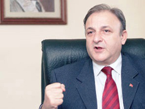 Başbakan’a Şarkılı Gönderme