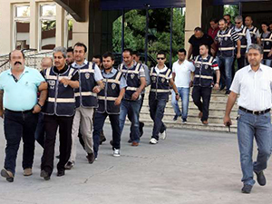 Tehdit Yoluyla Çek-Senet Tahsilatına 10 Gözaltı