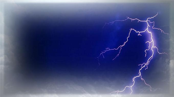 Tarlaya Yıldırım Düştü: 1 Ölü, 1 Yaralı