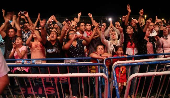 Ferhat Göçer hayranlarını coşturdu