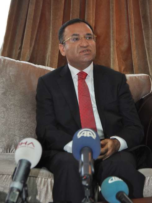 Siz bu kafayla daha çok tencere tava çalarsınız