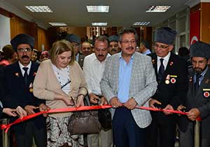 Ebru Sergisi’nde 96 Eser Sergileniyor