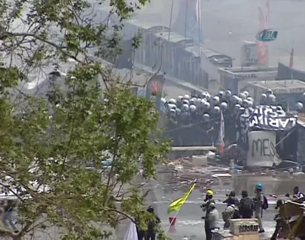 Polis Gezi Parkı’na kadar müdahale etti