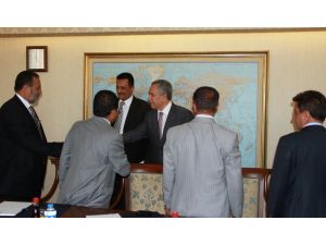 Arınç, Türkiye-yemen Parlamentolararası Dostluk Grubu Başkanı Kerimi Kabul Etti