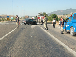 Hastaneye Yolunda Kaza