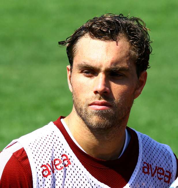 Elmander Ayrılıyor Mu?