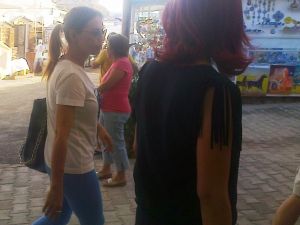 Ebru Gündeş Ev Alışverişinde