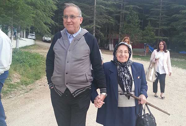 Başkan Dr.Asım Güzelbey Başkonuş’a Hayran Kaldı