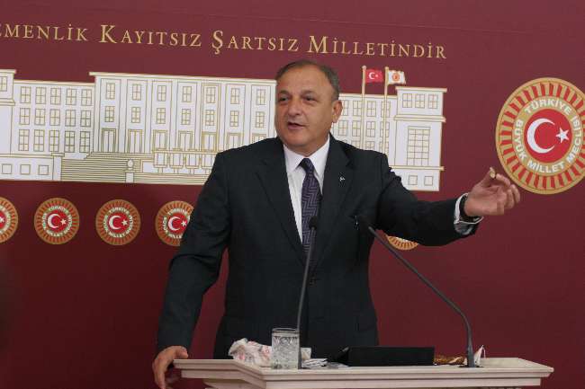 “Sen kartondan kahramansın