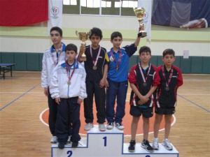Yalovalı Raketler Başarıya Doymuyor