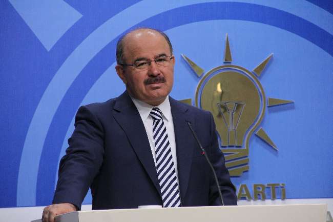 Hüseyin Çelik referandumu işaret etti