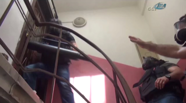 SDP Binasına Düzenlenen Operasyon Kamerada