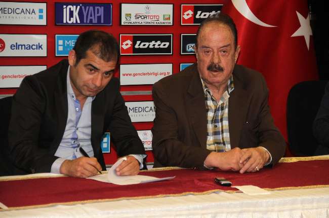 Metin Diyadin İmzayı Attı