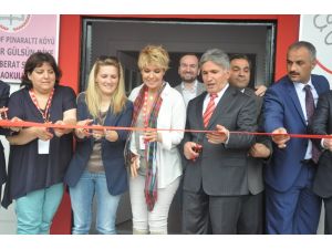 Ünlü Sanatçı Gülben Ergen Trabzonda Anaokulu Açılışına Katıldı