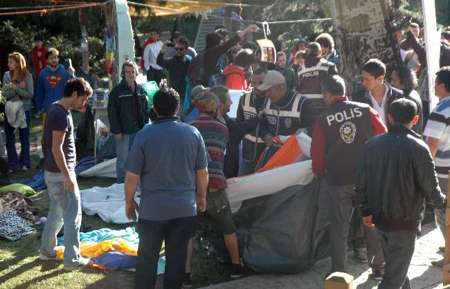 Gezi eyleminde 28 gözaltı