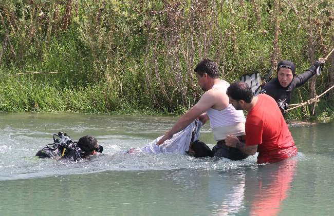 Boğulan Baba İle Kızı Hayata Döndü